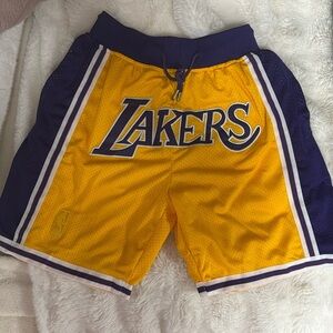 Just Don 1996-97 NBA Los Angeles Lakers Men's Basketball Shorts Size M